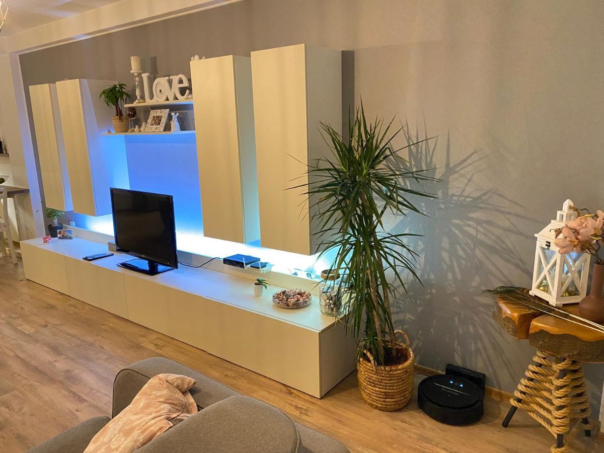 Апартаменти Apartman Slnecna Terasa S Vlastnym Parkovanim Na 2 Auta Жиліна Екстер'єр фото